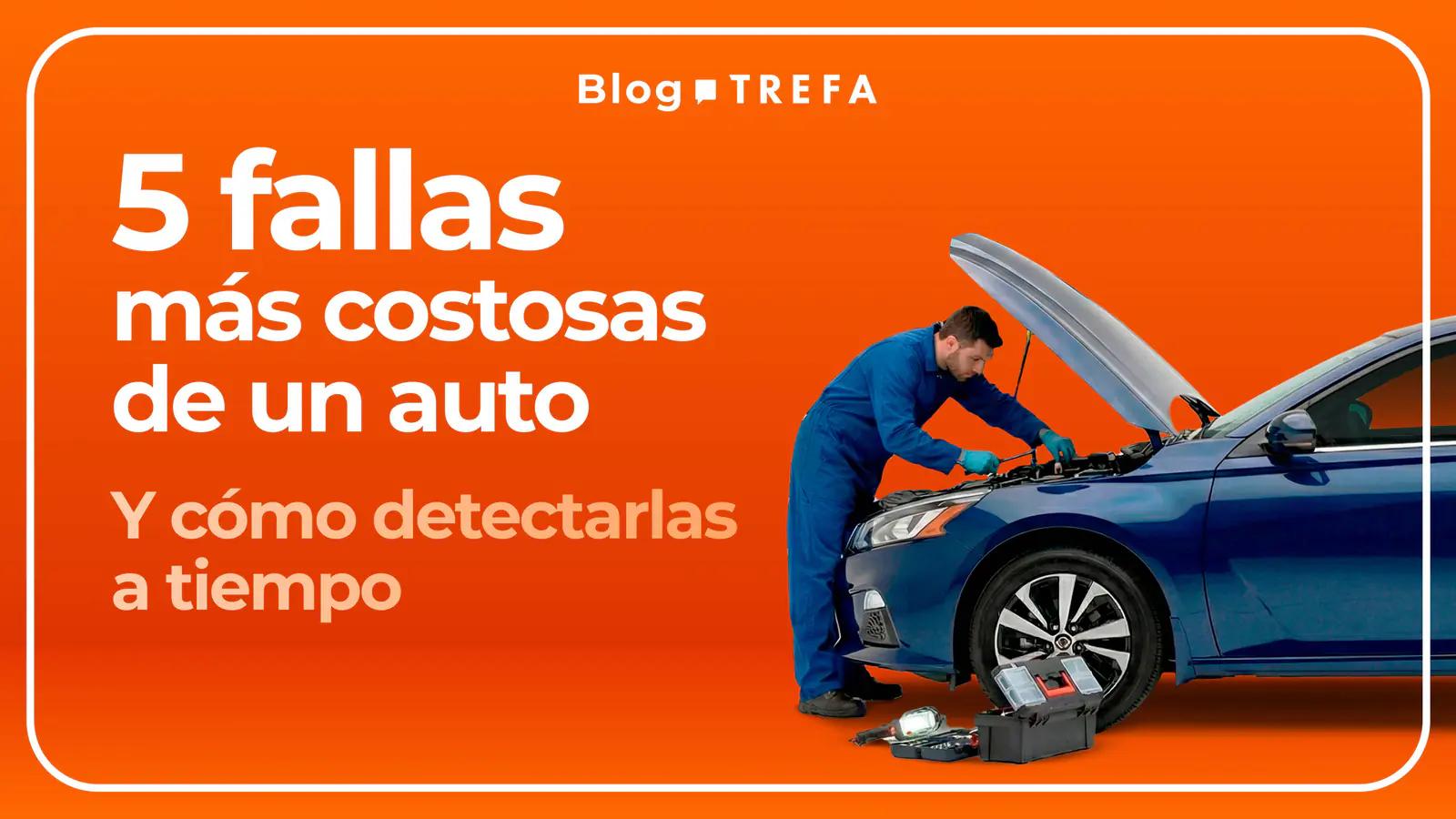 Mecánico revisando el motor de un auto usado en un taller en México